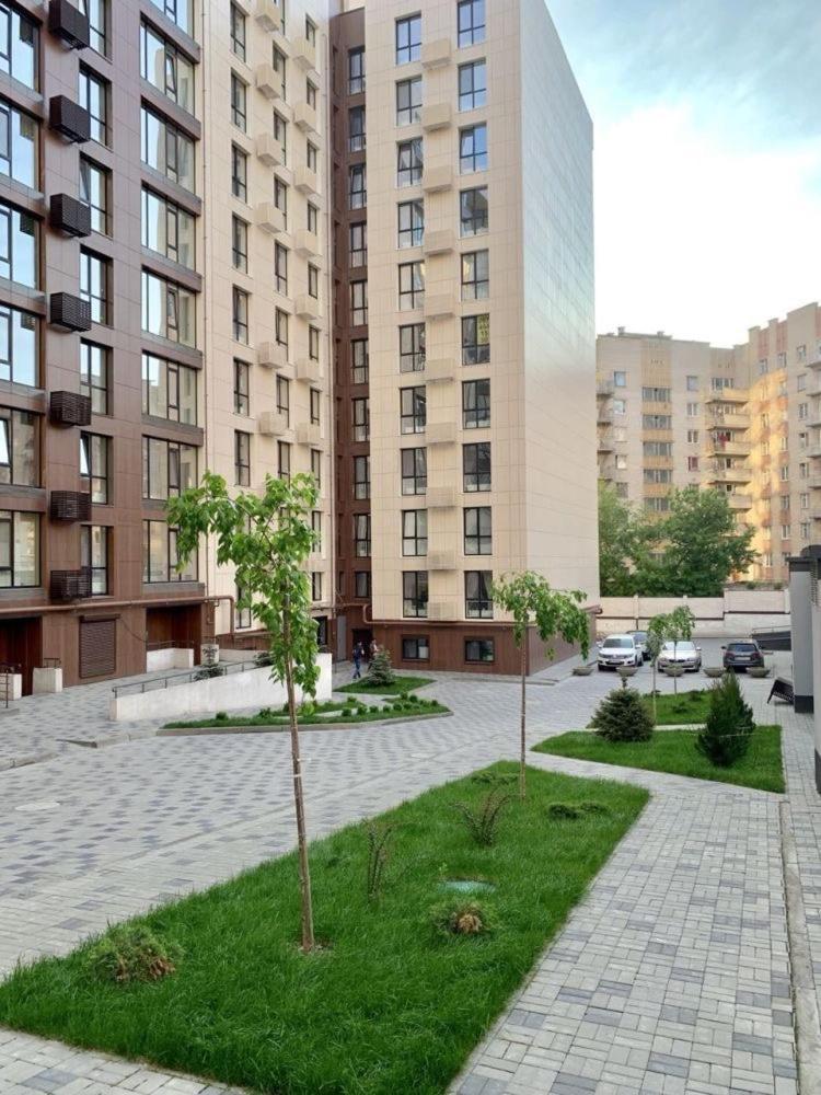 Apartment New Building In Center Dnipro Eksteriør bilde