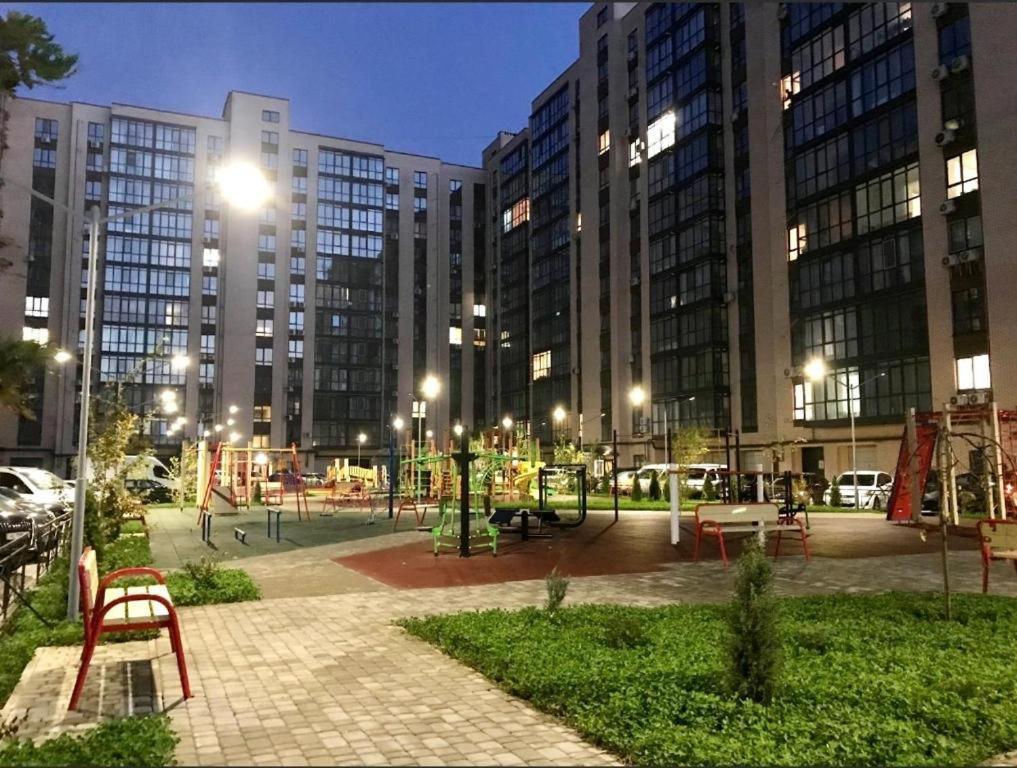 Apartment New Building In Center Dnipro Eksteriør bilde